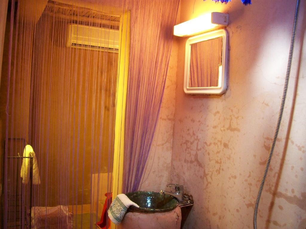 Auberge Toda Kasbah Tinfou Zaouia de Sidi el Mokhtar Ben Ali Екстер'єр фото